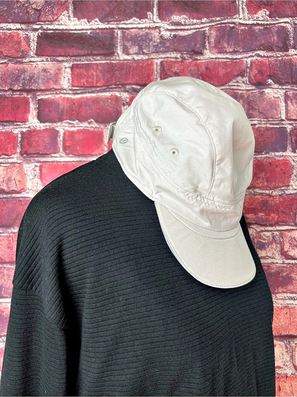Lululemon Fast and Free Metallic Running Hat Silver Gray Camp Cap TU O/S